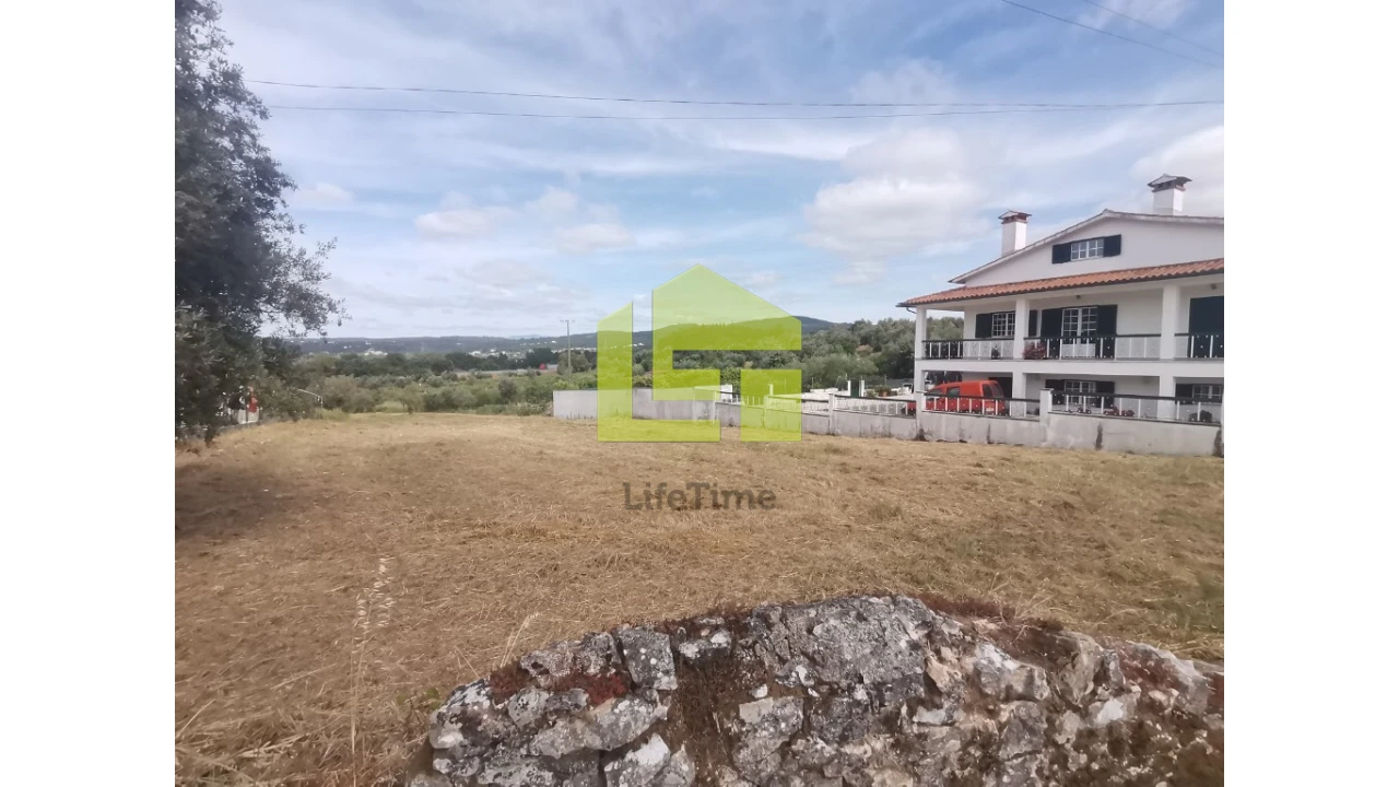 Terreno para Venda em Ega Foto 11