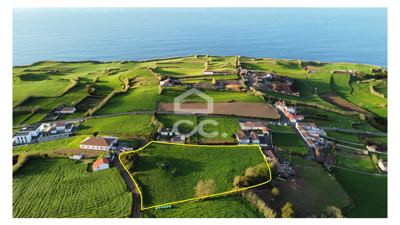 Terreno para Venda em Lomba da Fazenda Foto 1
