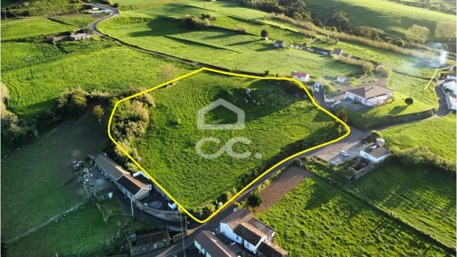 Terreno para Venda em Lomba da Fazenda Foto 2