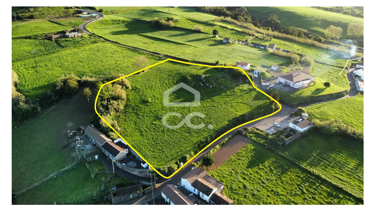 Terreno para Venda em Lomba da Fazenda Foto 2