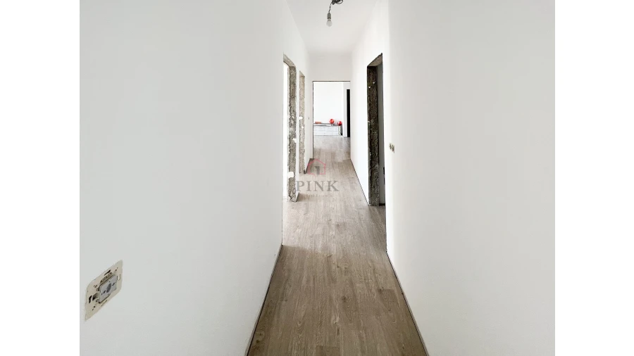 Moradia T3 para Venda em Estreito de Camara de Lobos Foto 8