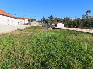 Terreno para Venda em São Miguel do Souto e Mosteirô