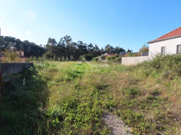 Terreno para Venda em São Miguel do Souto e Mosteirô