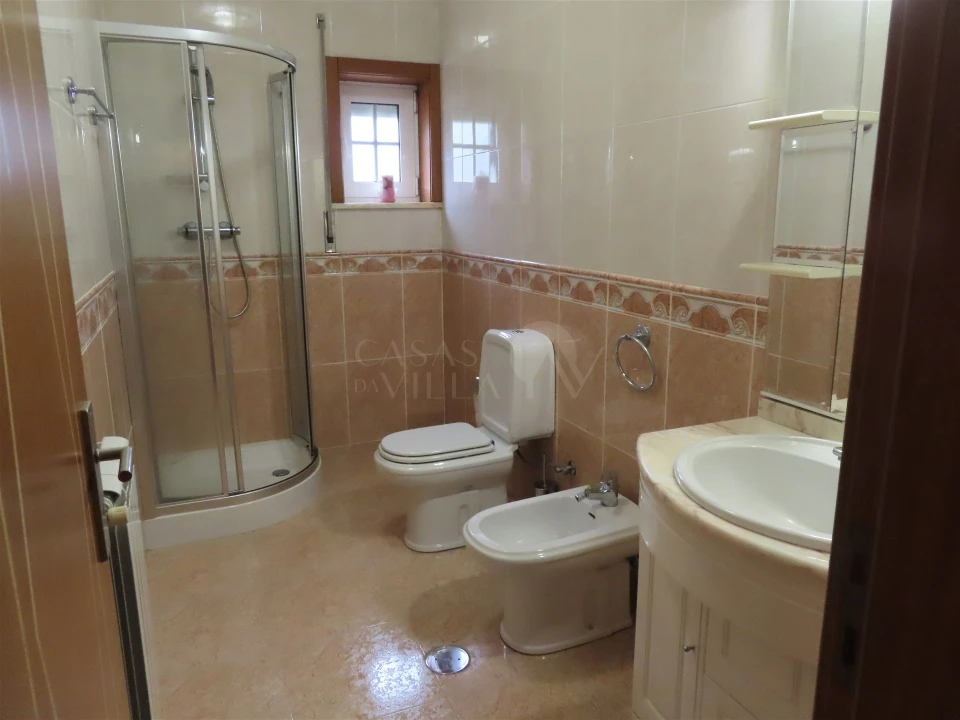 Moradia T4 para Venda em Caldas de São Jorge e Pigeiros Foto 20