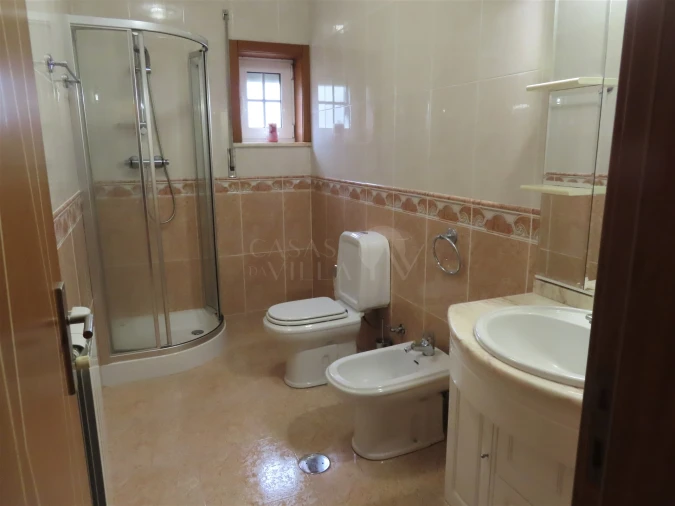 Moradia T4 para Venda em Caldas de São Jorge e Pigeiros Foto 20