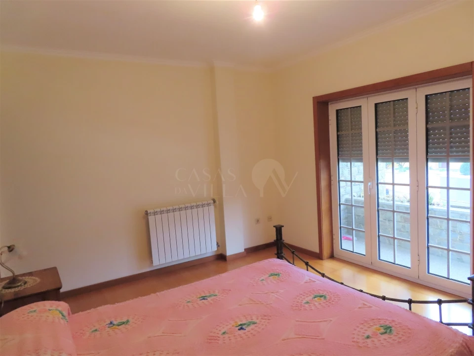 Moradia T4 para Venda em Caldas de São Jorge e Pigeiros Foto 18