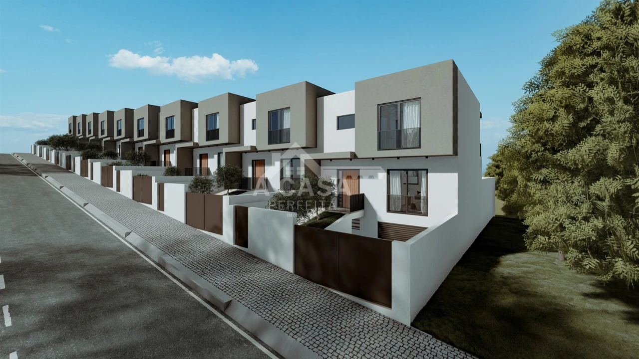 Moradia T3 para Venda em Vila de Cucujães Foto 4