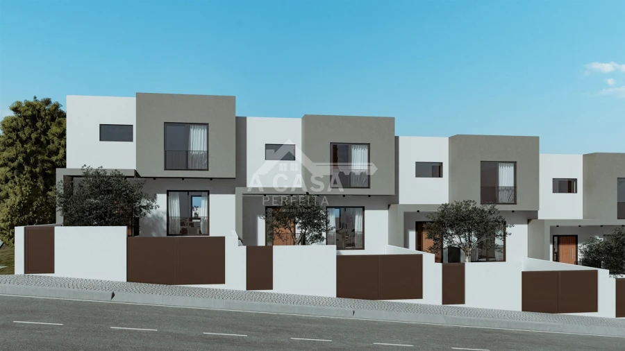 Moradia T3 para Venda em Vila de Cucujães Foto 3