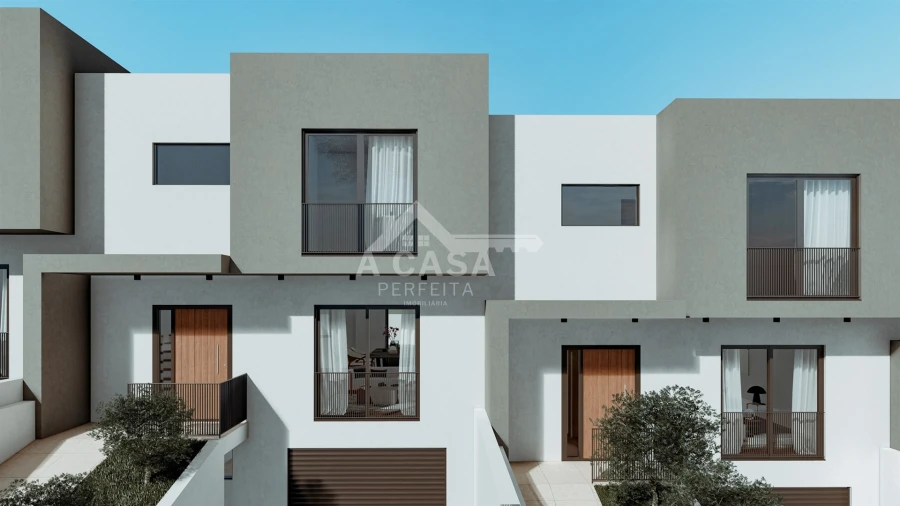 Moradia T3 para Venda em Vila de Cucujães Foto 1