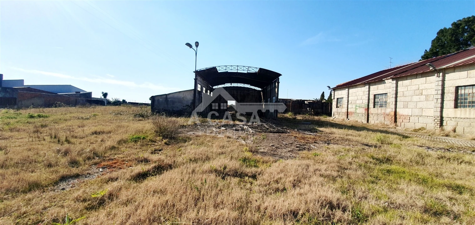 Armazém para Venda em São Miguel do Souto e Mosteirô Foto 10