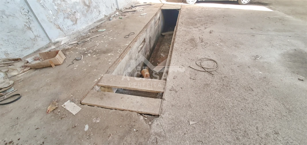 Armazém para Venda em São Miguel do Souto e Mosteirô Foto 23