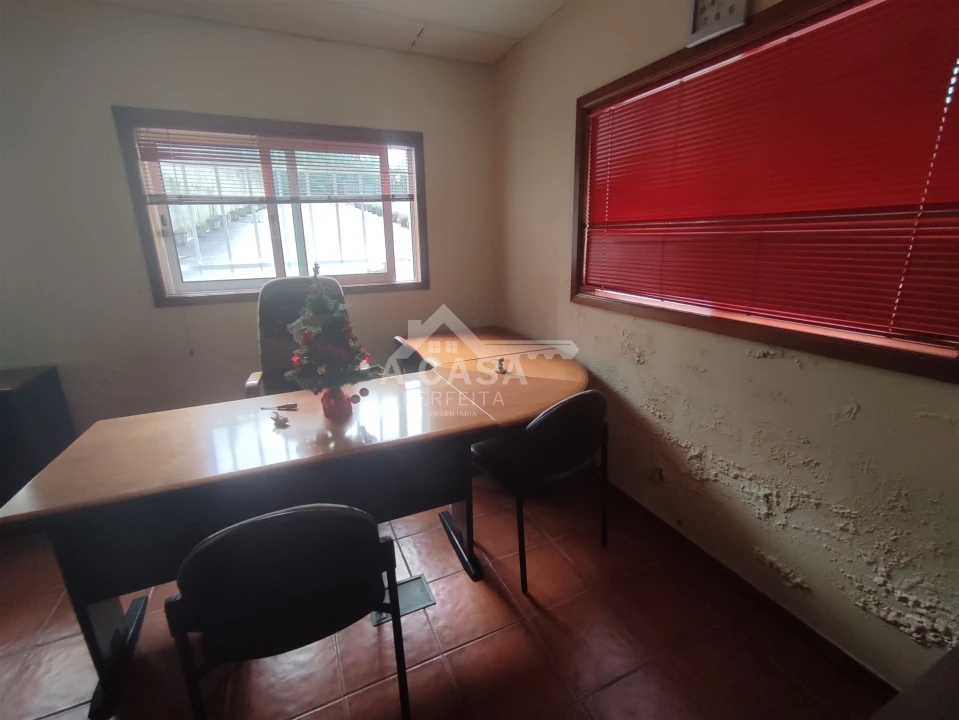 Armazém para Venda em O. Azeméis, Riba-Ul, Ul, Macinhata Seixa, Madail Foto 22