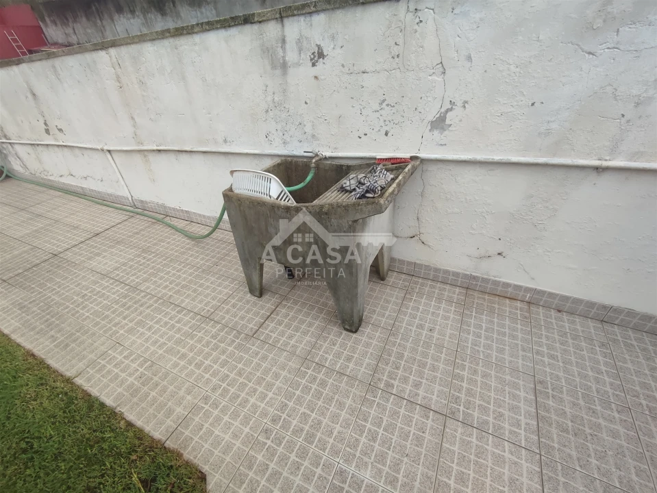 Armazém para Venda em O. Azeméis, Riba-Ul, Ul, Macinhata Seixa, Madail Foto 16