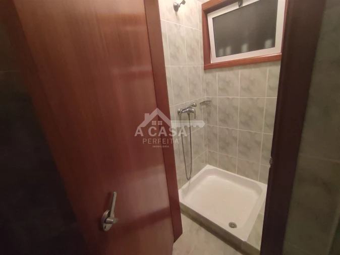 Armazém para Venda em O. Azeméis, Riba-Ul, Ul, Macinhata Seixa, Madail Foto 40