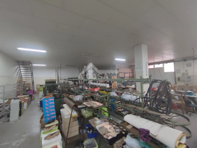 Armazém para Venda em O. Azeméis, Riba-Ul, Ul, Macinhata Seixa, Madail Foto 35