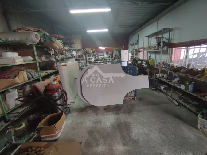 Armazém para Venda em O. Azeméis, Riba-Ul, Ul, Macinhata Seixa, Madail Foto 48