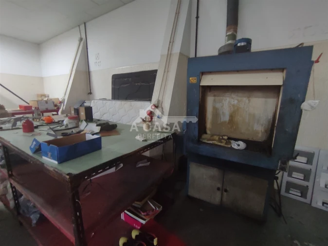 Armazém para Venda em O. Azeméis, Riba-Ul, Ul, Macinhata Seixa, Madail Foto 30