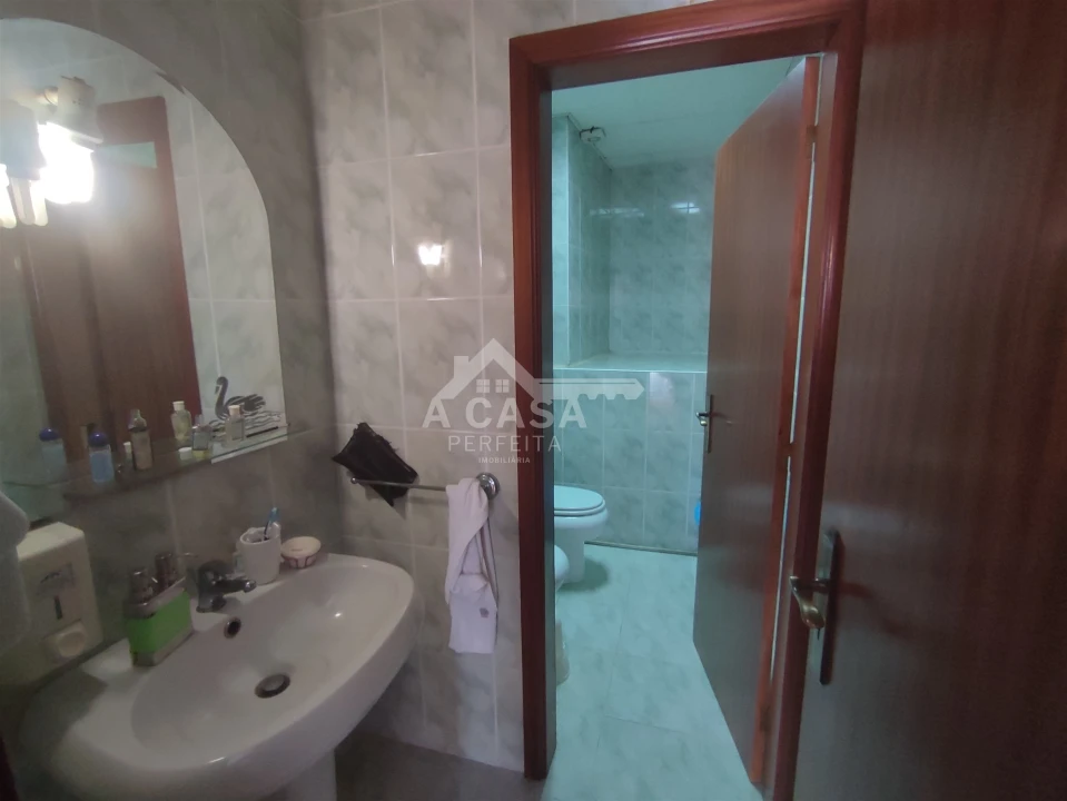 Armazém para Venda em O. Azeméis, Riba-Ul, Ul, Macinhata Seixa, Madail Foto 23