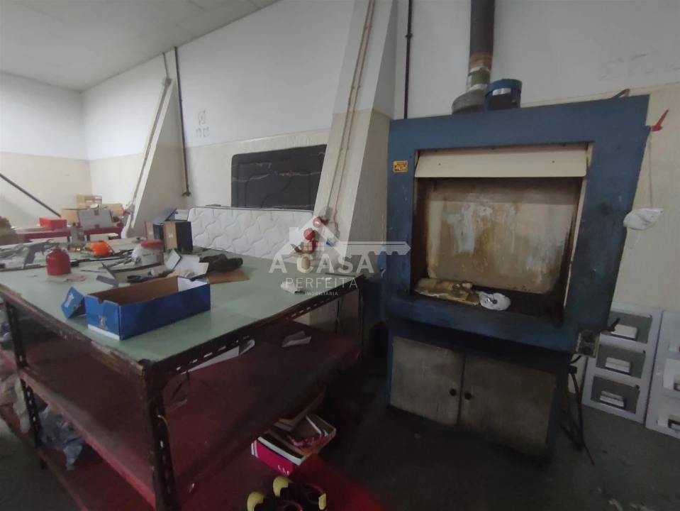 Armazém para Venda em O. Azeméis, Riba-Ul, Ul, Macinhata Seixa, Madail Foto 30