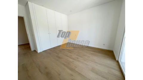 Moradia T4 para Venda em Costa da Caparica