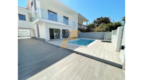 Moradia T4 para Venda em Costa da Caparica
