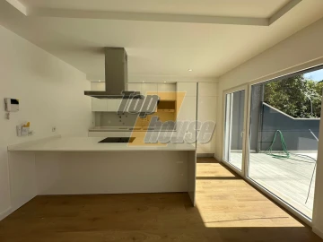 Moradia T4 para Venda em Costa da Caparica