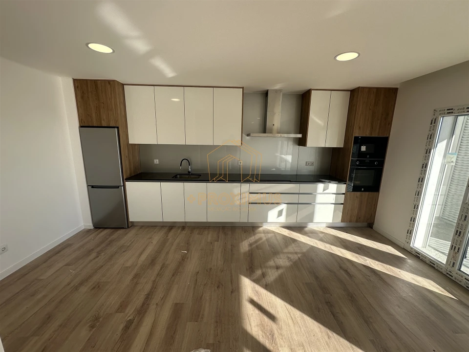 Apartamento T3 para Venda em Buarcos Foto 6