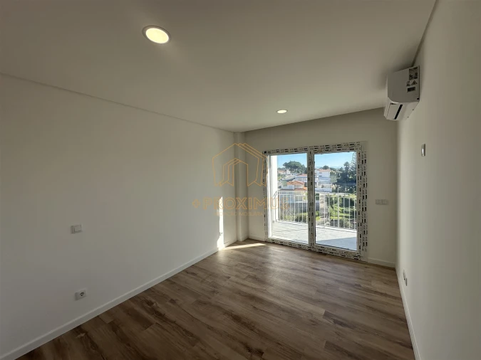 Apartamento T3 para Venda em Buarcos Foto 12