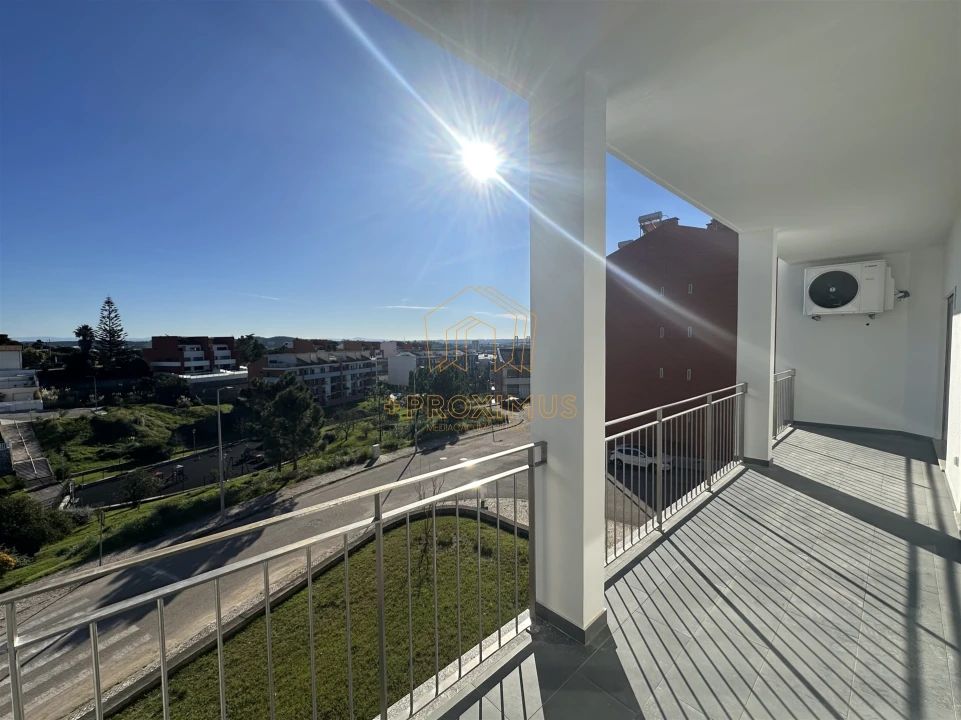 Apartamento T3 para Venda em Buarcos Foto 9