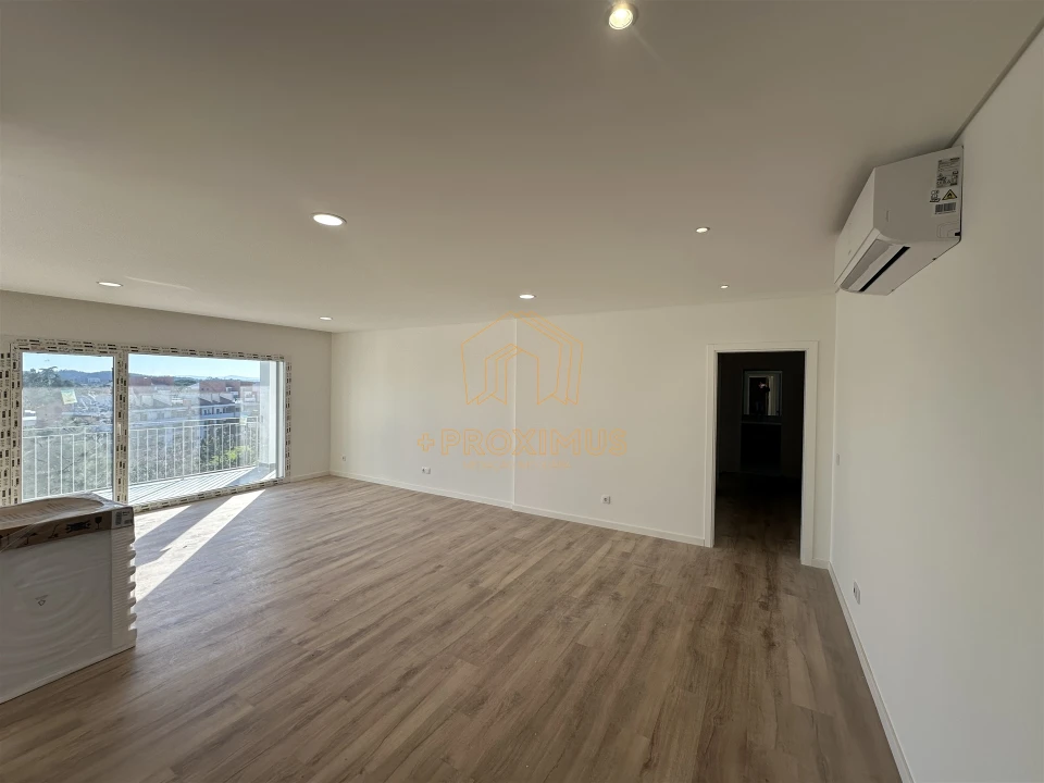Apartamento T3 para Venda em Buarcos Foto 3
