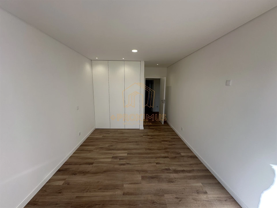 Apartamento T3 para Venda em Buarcos Foto 17