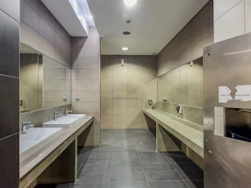 Loja para Venda em Parque das Nações