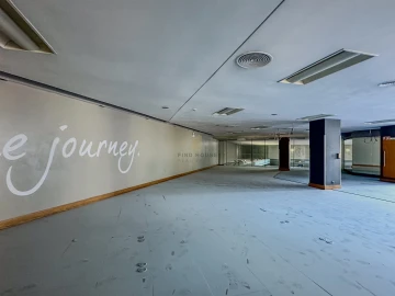 Loja para Venda em Parque das Nações