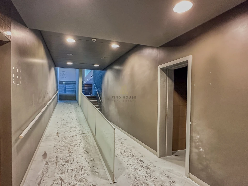 Loja para Arrendamento em Parque das Nações Foto 13