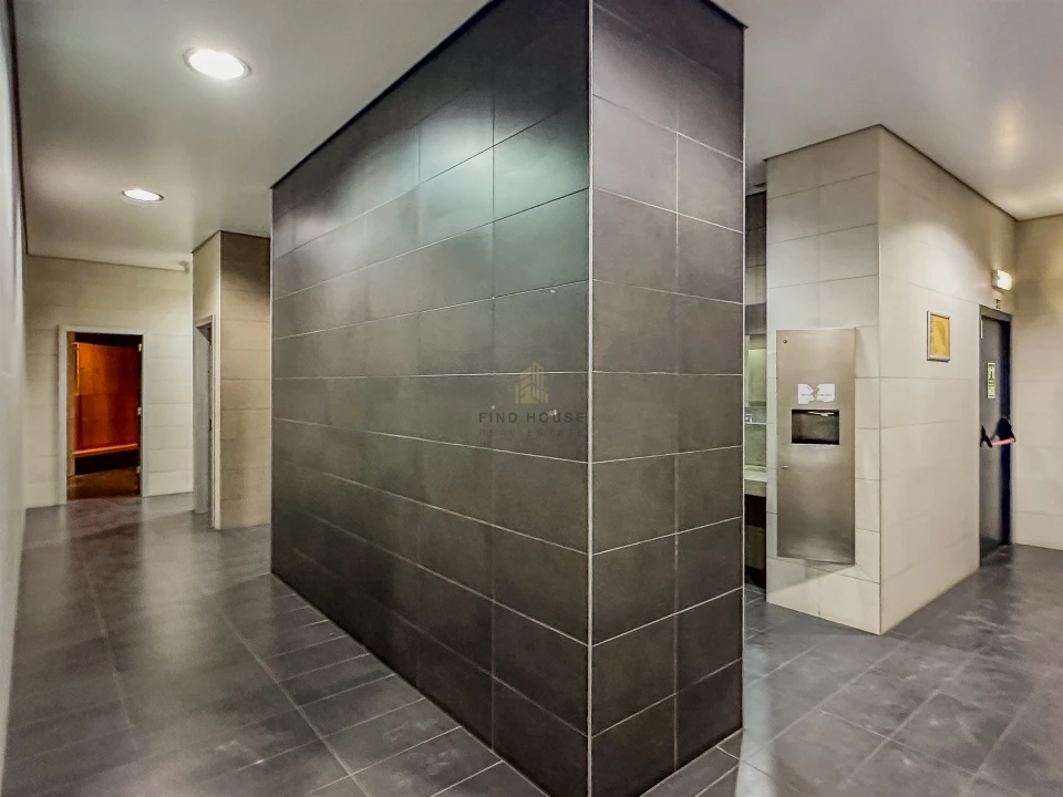 Loja para Arrendamento em Parque das Nações Foto 8