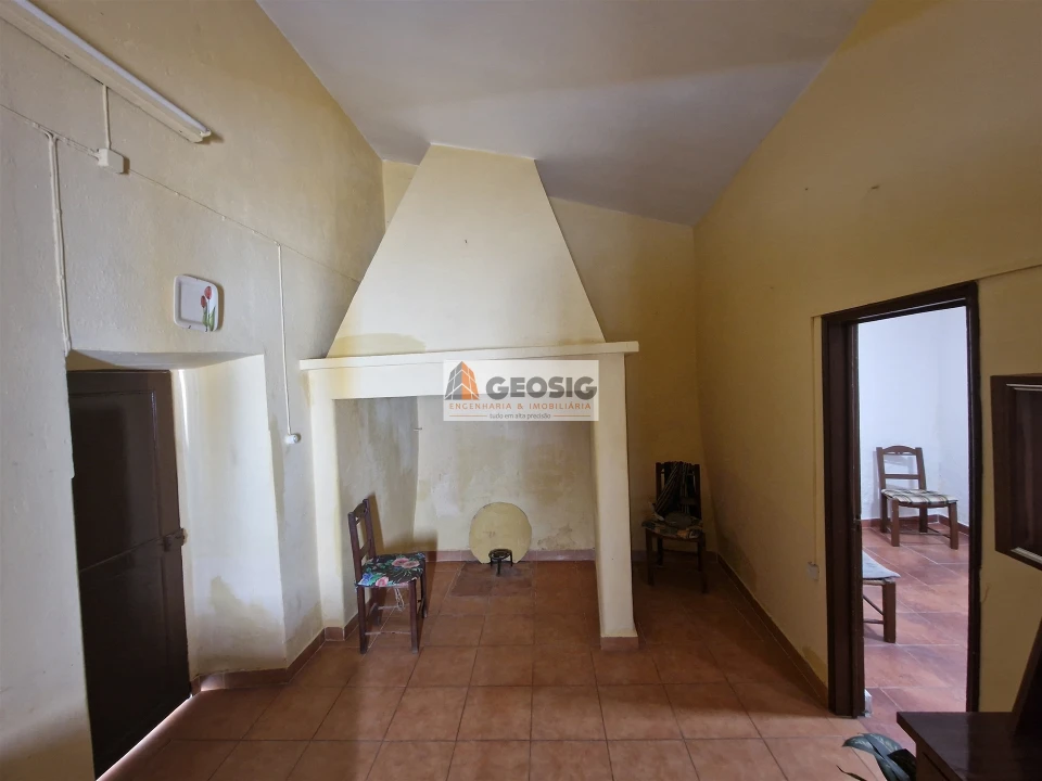 Moradia T2 para Venda em Santa Cruz Foto 6