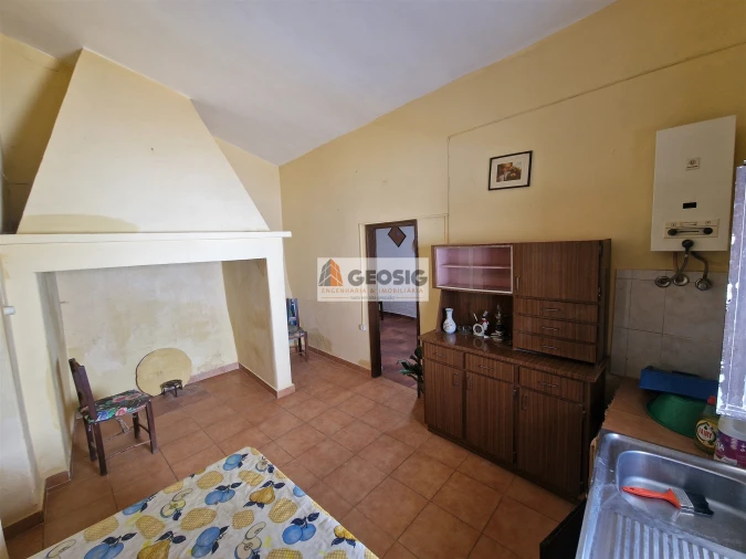 Moradia T2 para Venda em Santa Cruz Foto 5