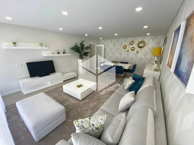 Apartamento T4 para Venda em Buarcos Foto 4