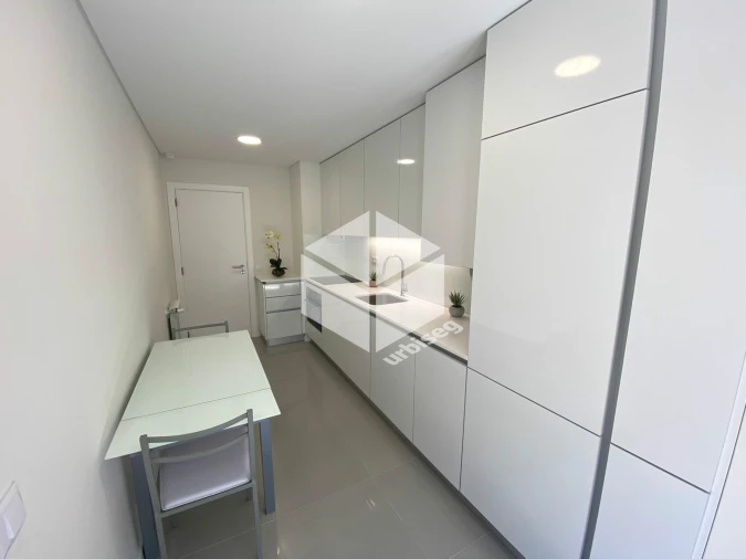 Apartamento T4 para Venda em Buarcos Foto 14