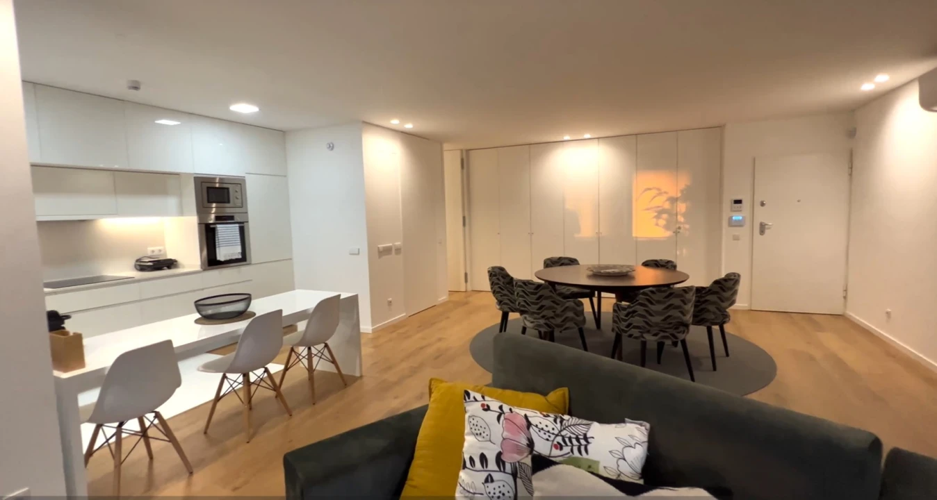 Apartamento T3 para Venda em Olhão Foto 6