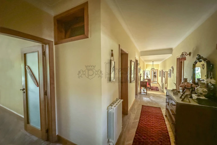 Moradia T4 para Venda em Infias Foto 31