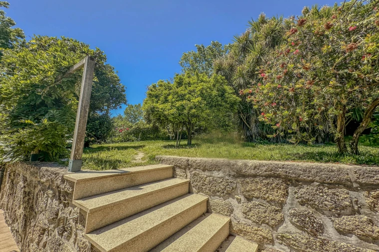 Moradia T4 para Venda em Infias Foto 10