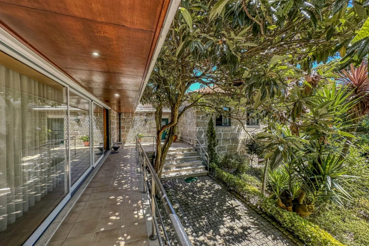 Moradia T4 para Venda em Infias Foto 35