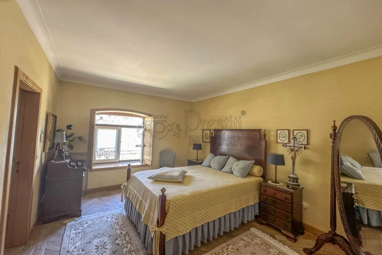 Moradia T4 para Venda em Infias Foto 20