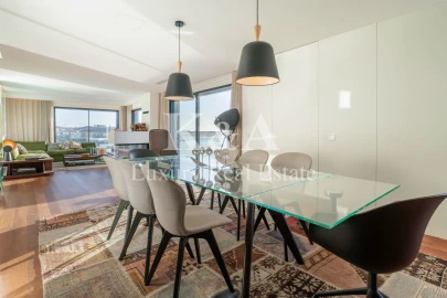 Apartamento T3 para Venda em Lordelo do Ouro e Massarelos