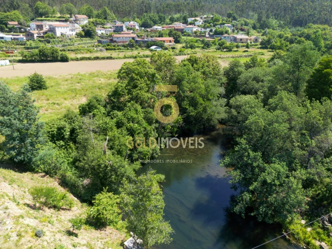 Terreno para Venda em Ossela Foto 5