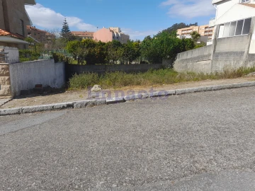 Terreno para Venda em Canelas