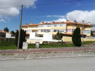 Terreno para Venda em Pinheiro da Bemposta, Travanca e Palmaz