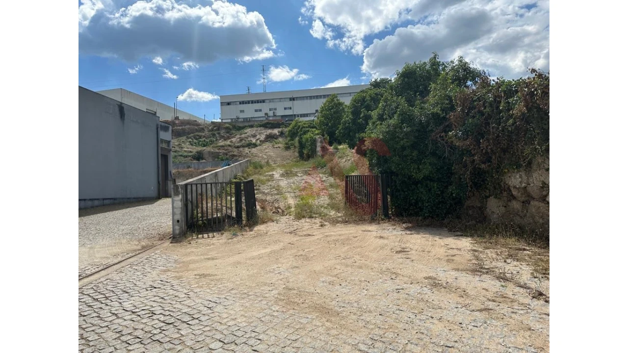 Terreno para Venda em Infias Foto 8