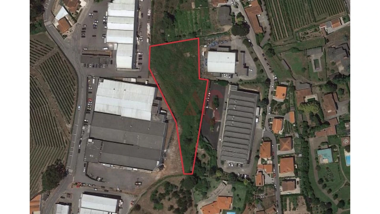 Terreno para Venda em Infias Foto 1